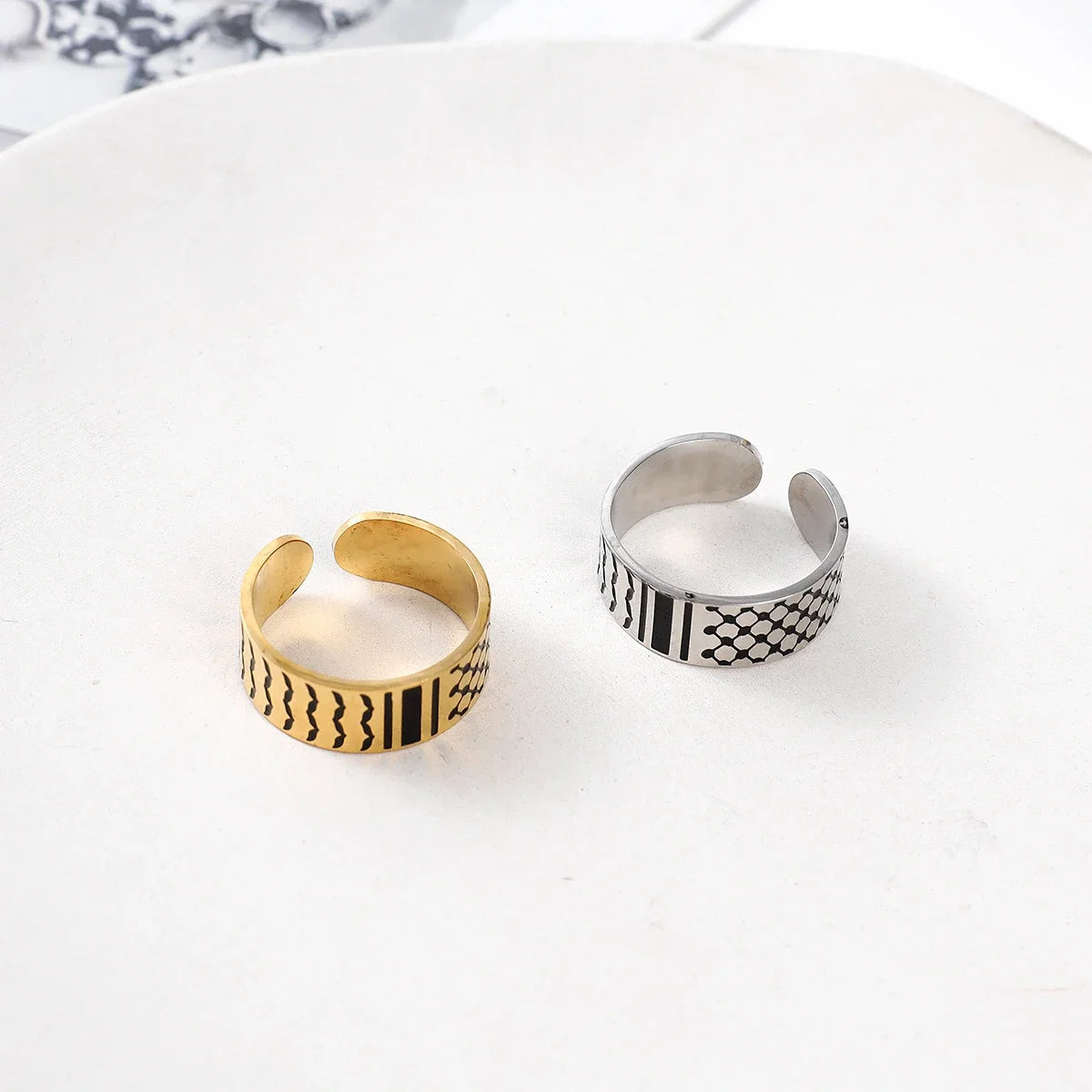 Keffiyeh-Inspired Band Rings