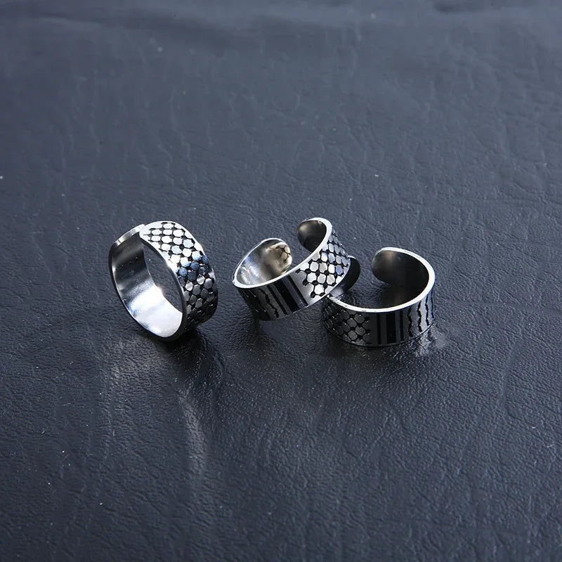 Keffiyeh-Inspired Band Rings