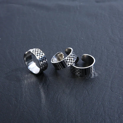 Keffiyeh-Inspired Band Rings